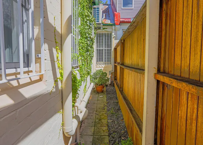 2 Bedroom House Situated At The Centre Of Surry Hills 2 E-Bikes Included